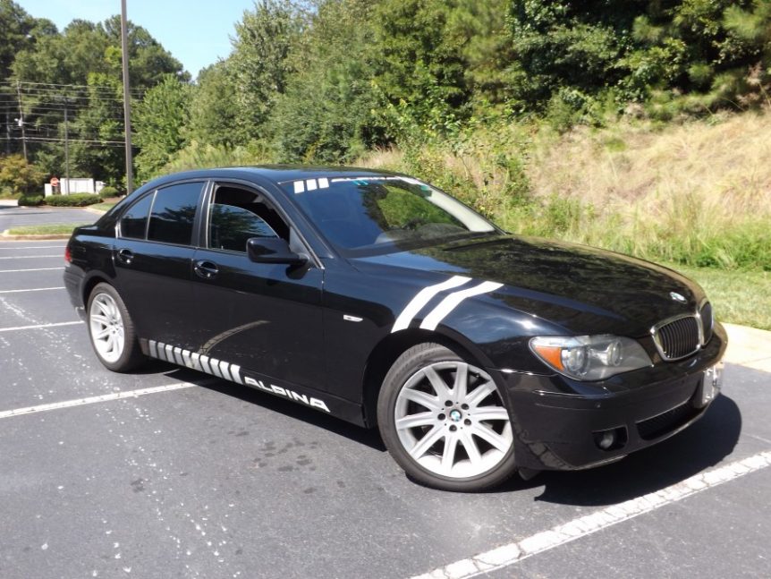 Personal Vehicle Wraps: Why More Atlanta Car Owners Are Choosing Vinyl Over Paint